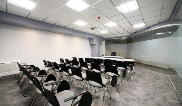 Società di telecomunicazioni e video service — progetto di arredo ufficio realizzato da Officezone